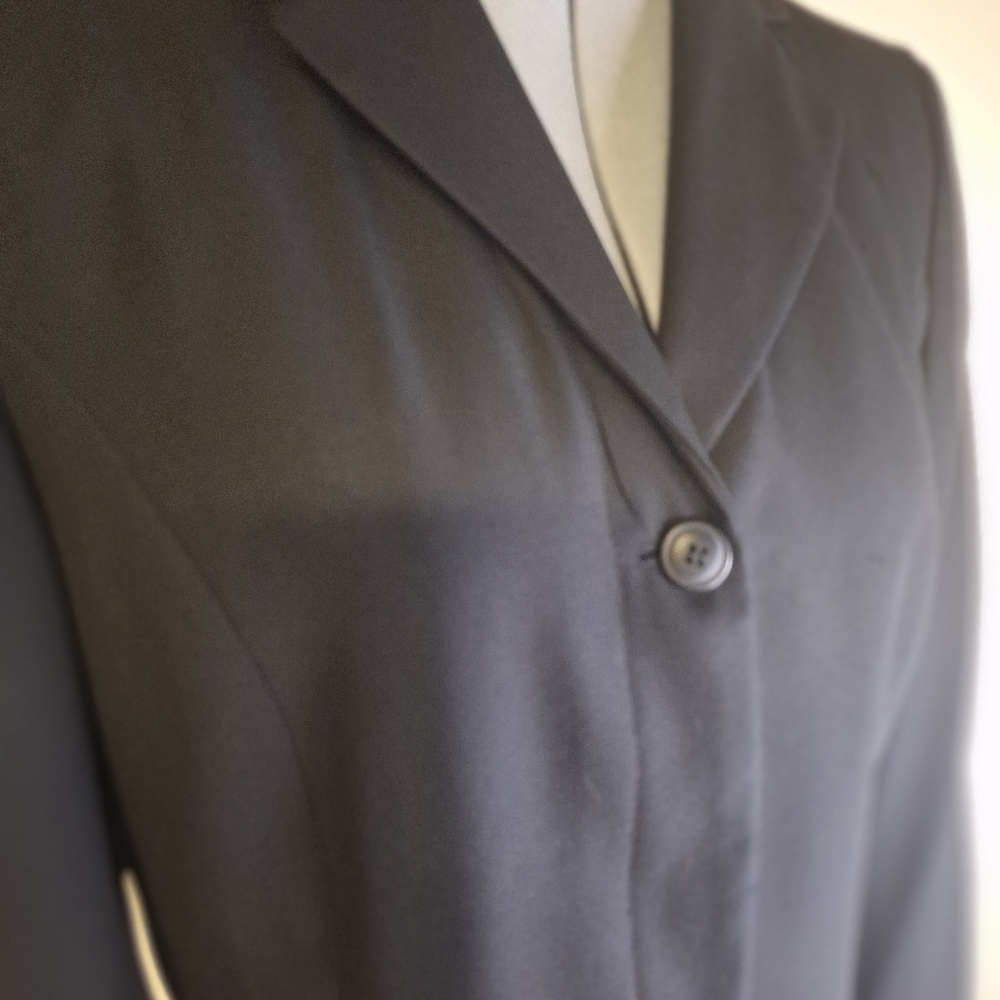 Jacqueline Ferrar Black Blazer (A Little Longer)  Size 4